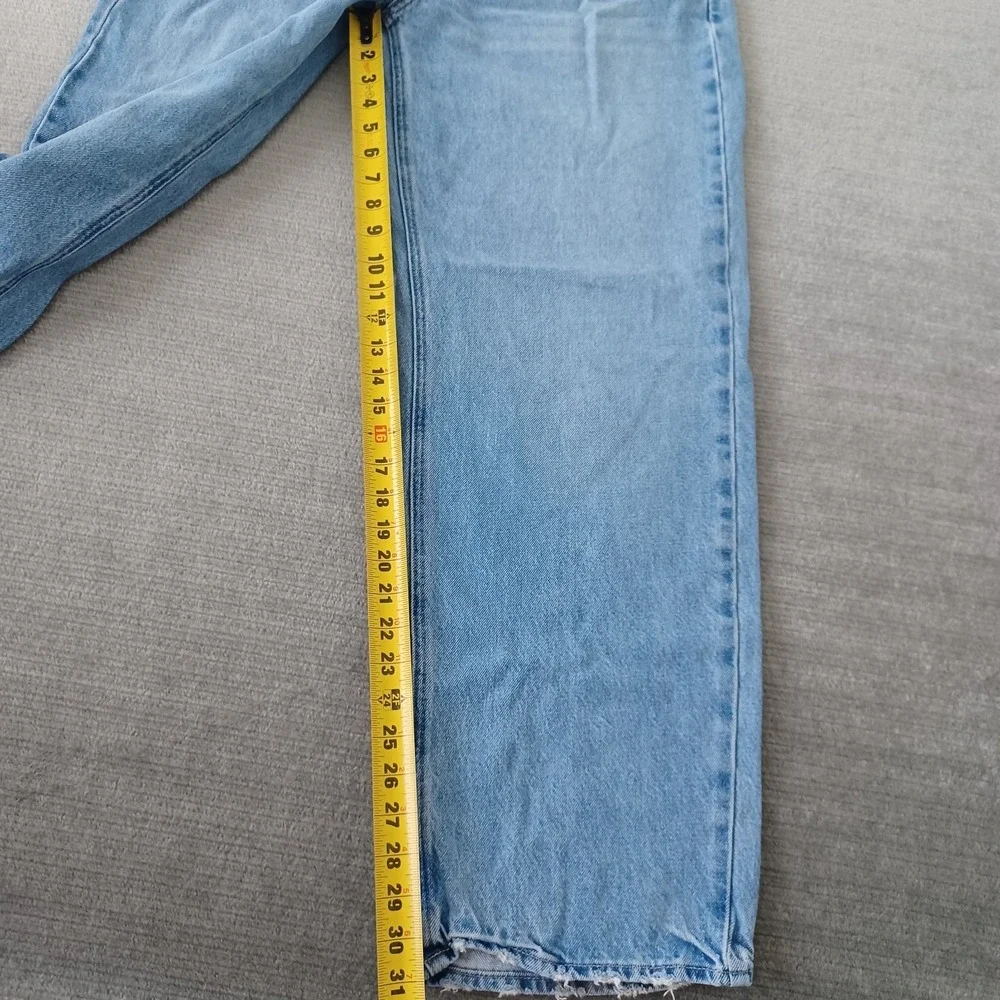 Universal‎ Thread Mid Rise 90s Womens 14 Lightwash Fly Button Rustic Baggy Jeans